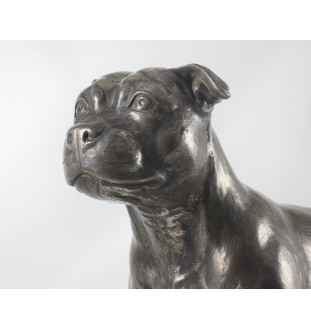 Staffordshire Bull Terrier ekskluzywna seria figurki psa Art-Dog